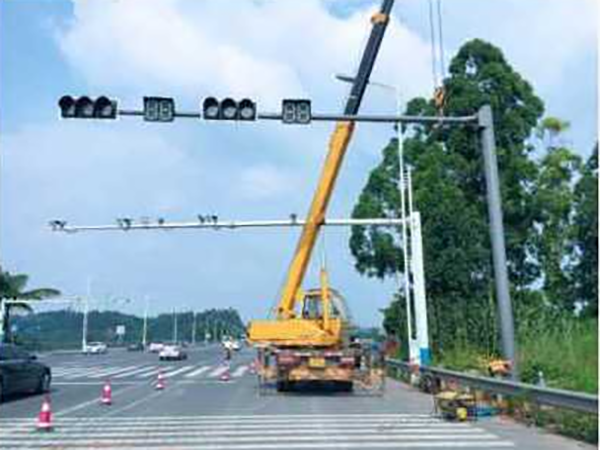 道路信号杆